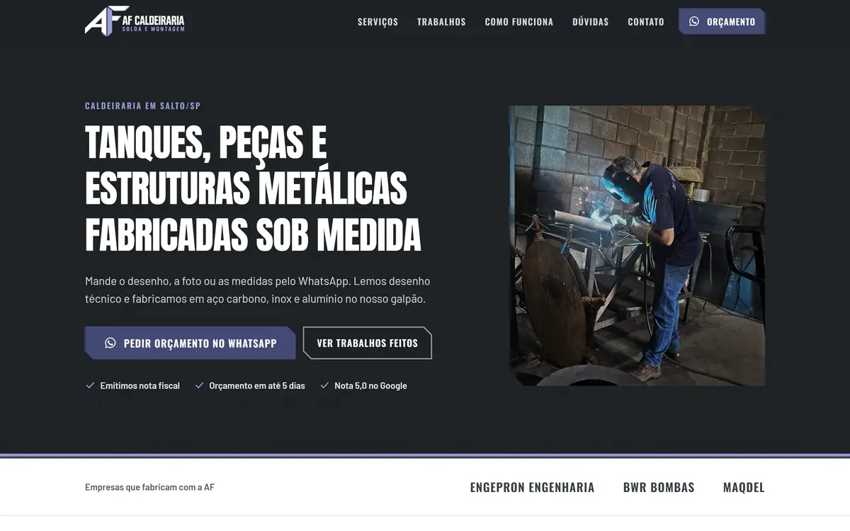 O site de AF Caldeiraria no computador